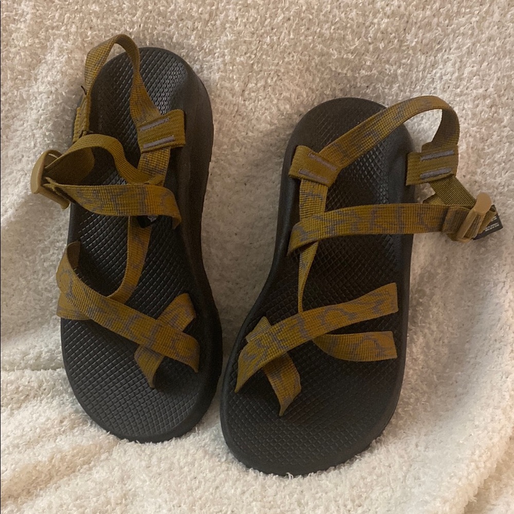 Chaco Black and Tan Sandals